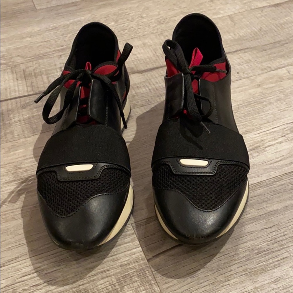 Balenciaga Race Runner Sneakers!